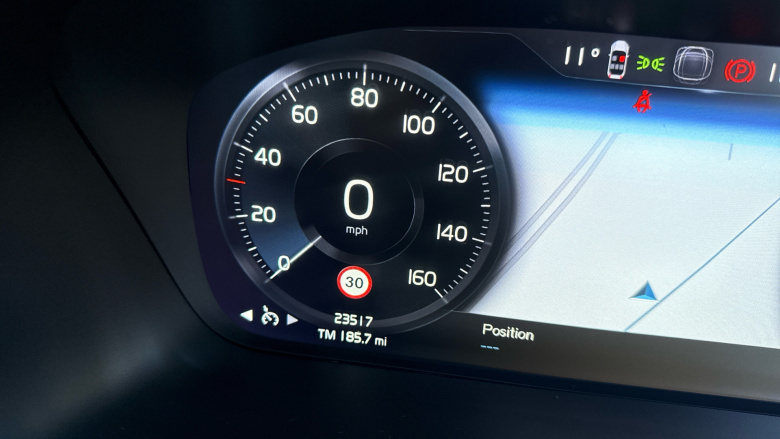 Volvo Xc40 1.5 T5 Recharge PHEV R DESIGN Pro 5dr Auto Estate